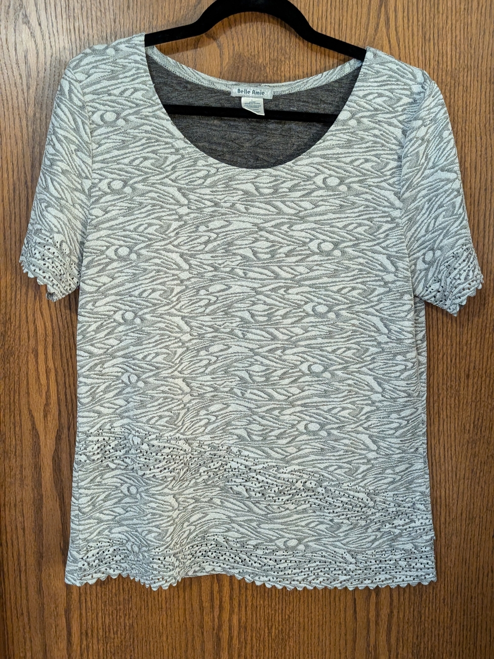 Belle Amie Gray Patterned Short Sleeve Women's Top (L)
